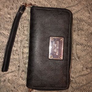 Black Micheal Kors Wallet